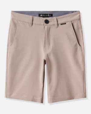 Wanderlust Youth Short