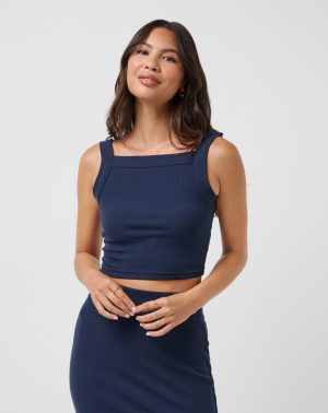 Cloud Rib Pinot Tank