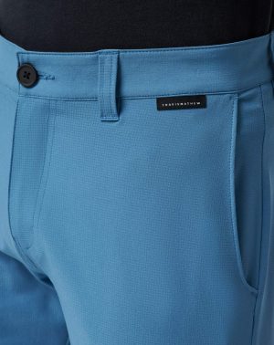 Wanderlust Short 9In