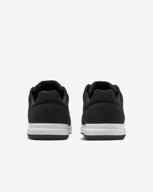 The Daily 2 Knit Shoe