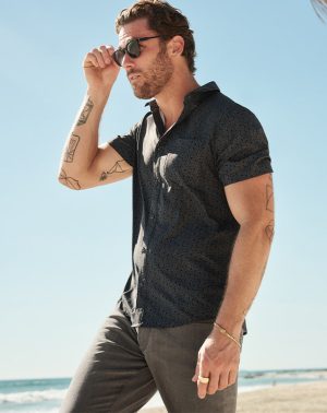 Techwoven Country Mile Button-Up