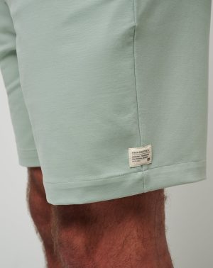 Stretch Comfort Short 7.5In