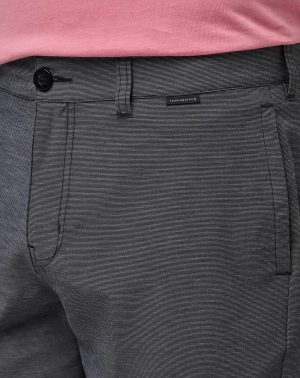 Baggage Claim Short 7In