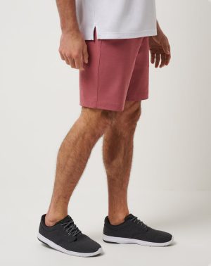 Travel Year Short 9In