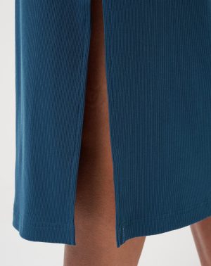 Pinot Cloud Midi Dress